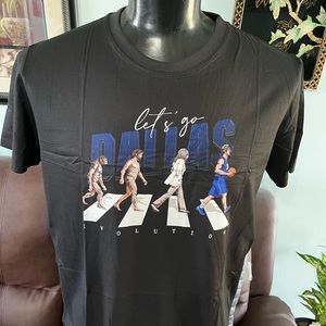 Evolution Dallas Basketball Men's Black Short Sleeve T-shirt Size:Large, NEW
